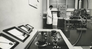 Interno del laboratorio ricerche Polymer, 1957