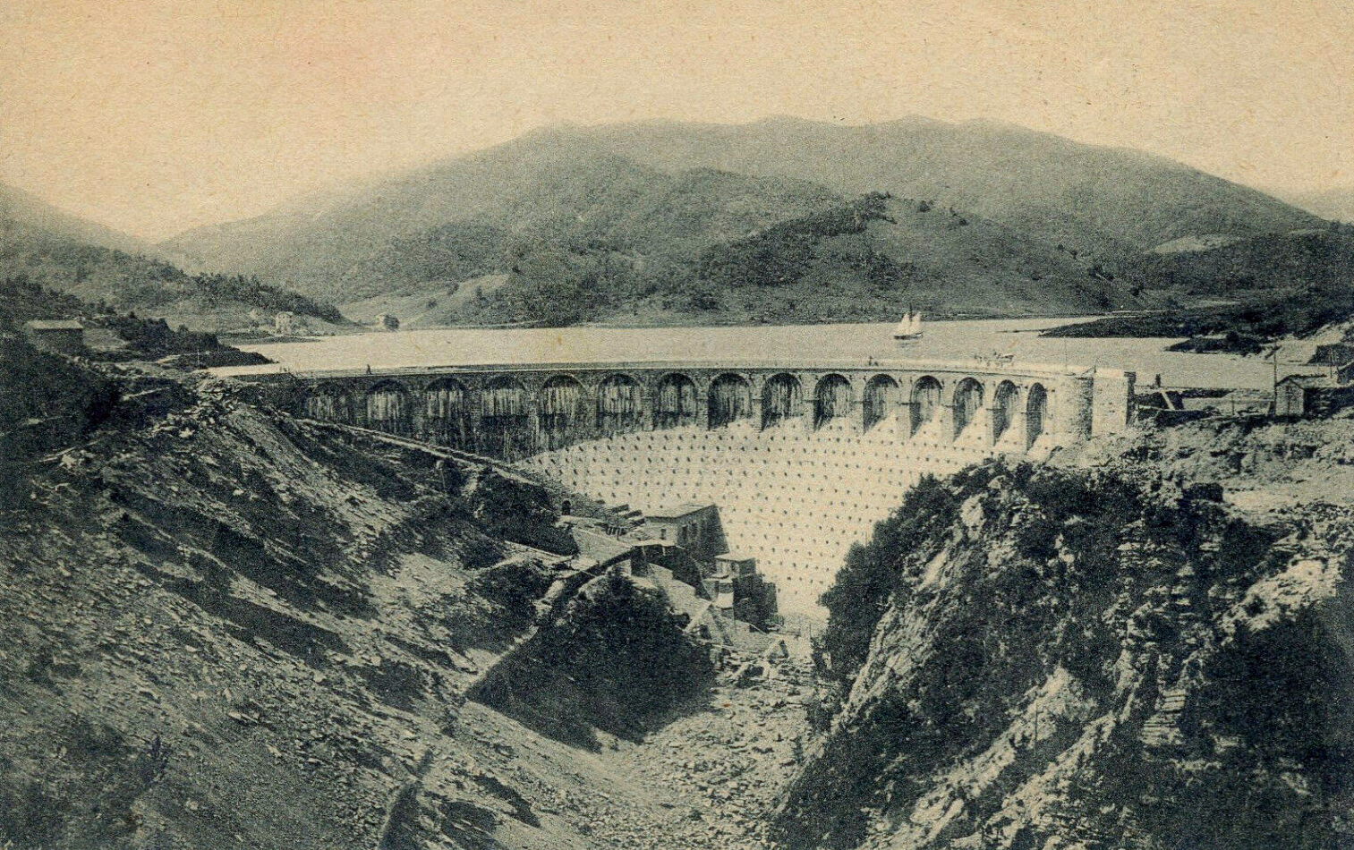 Diga del Brasimone (Camugnano, BO)