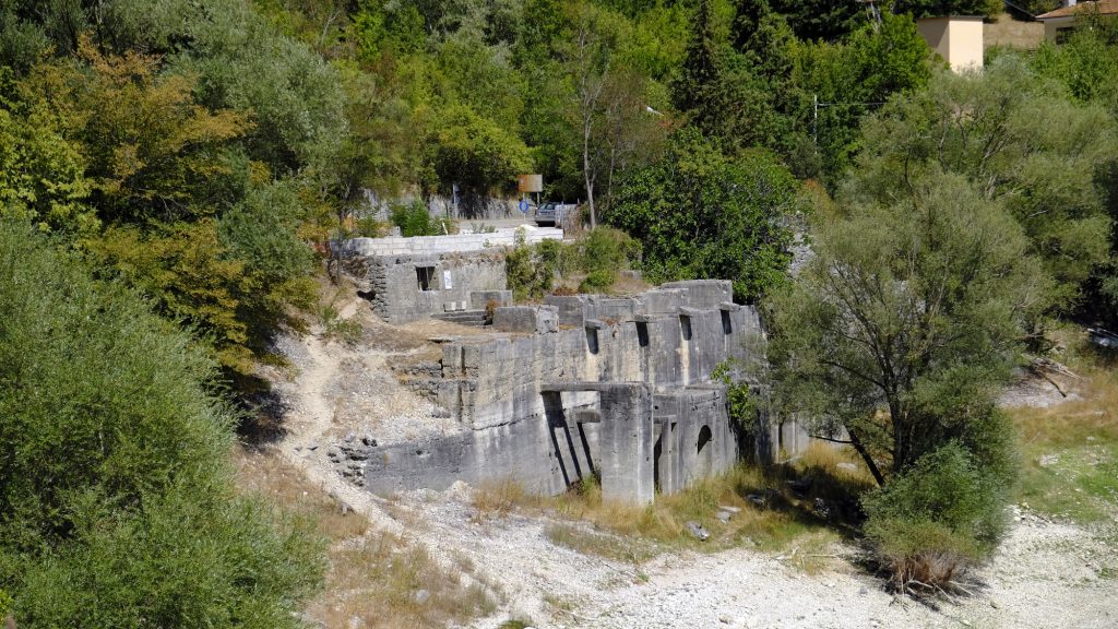 I resti del cantiere